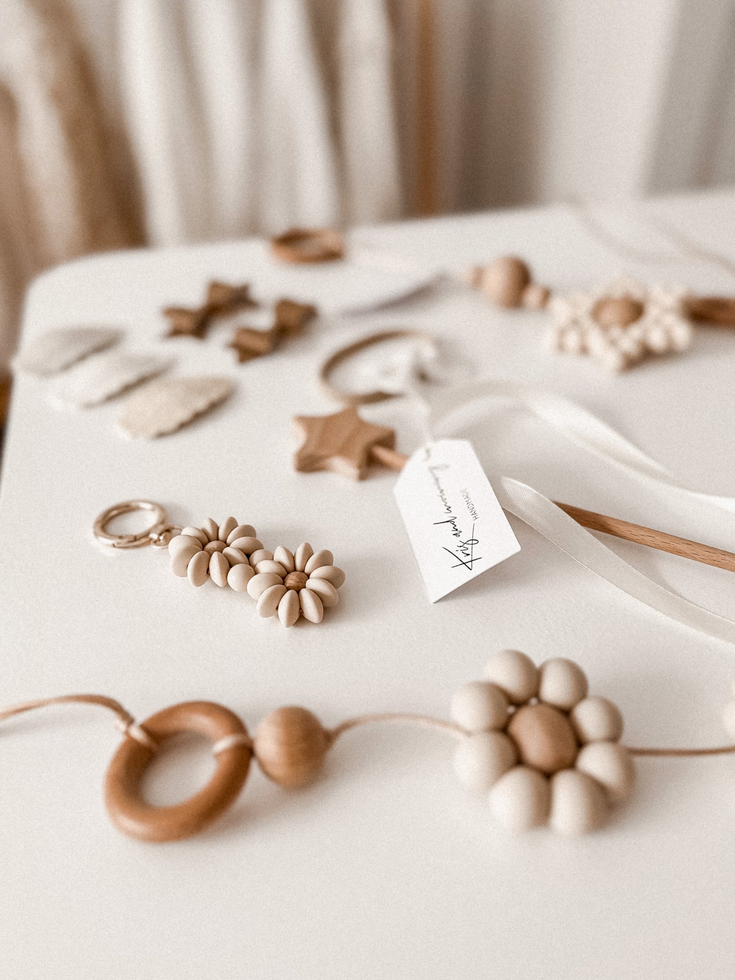 Obesek za ključe - Daisy