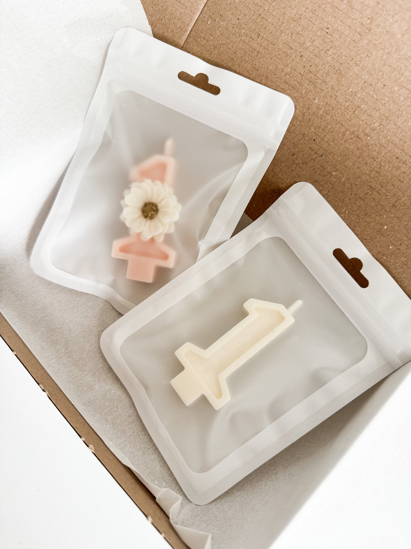 Birthday candle - number/daisy