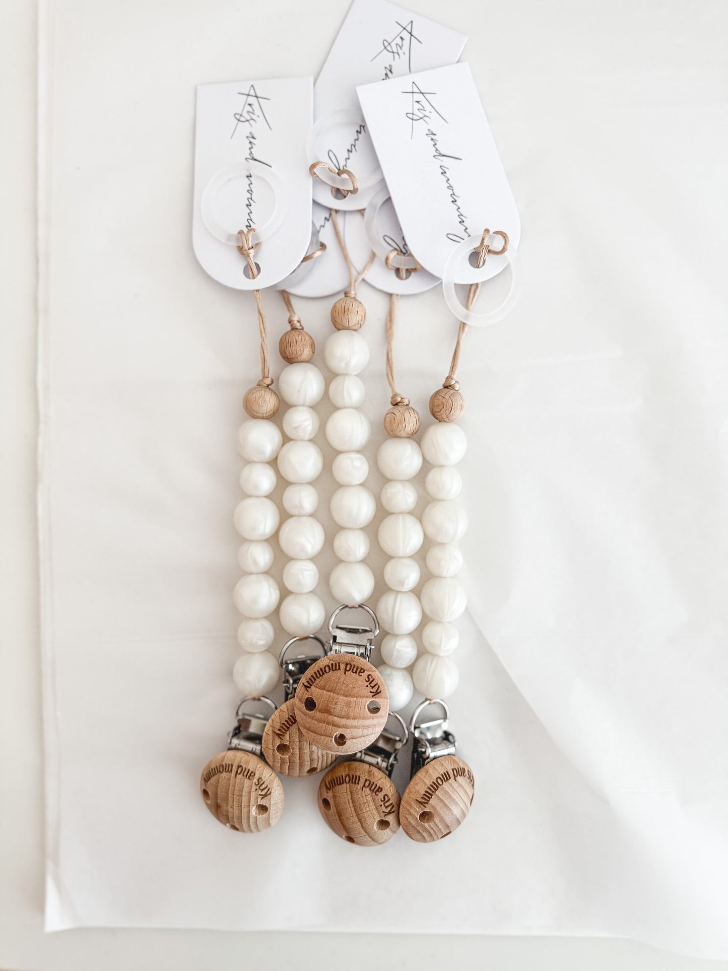 Pacifier clip - Pearl