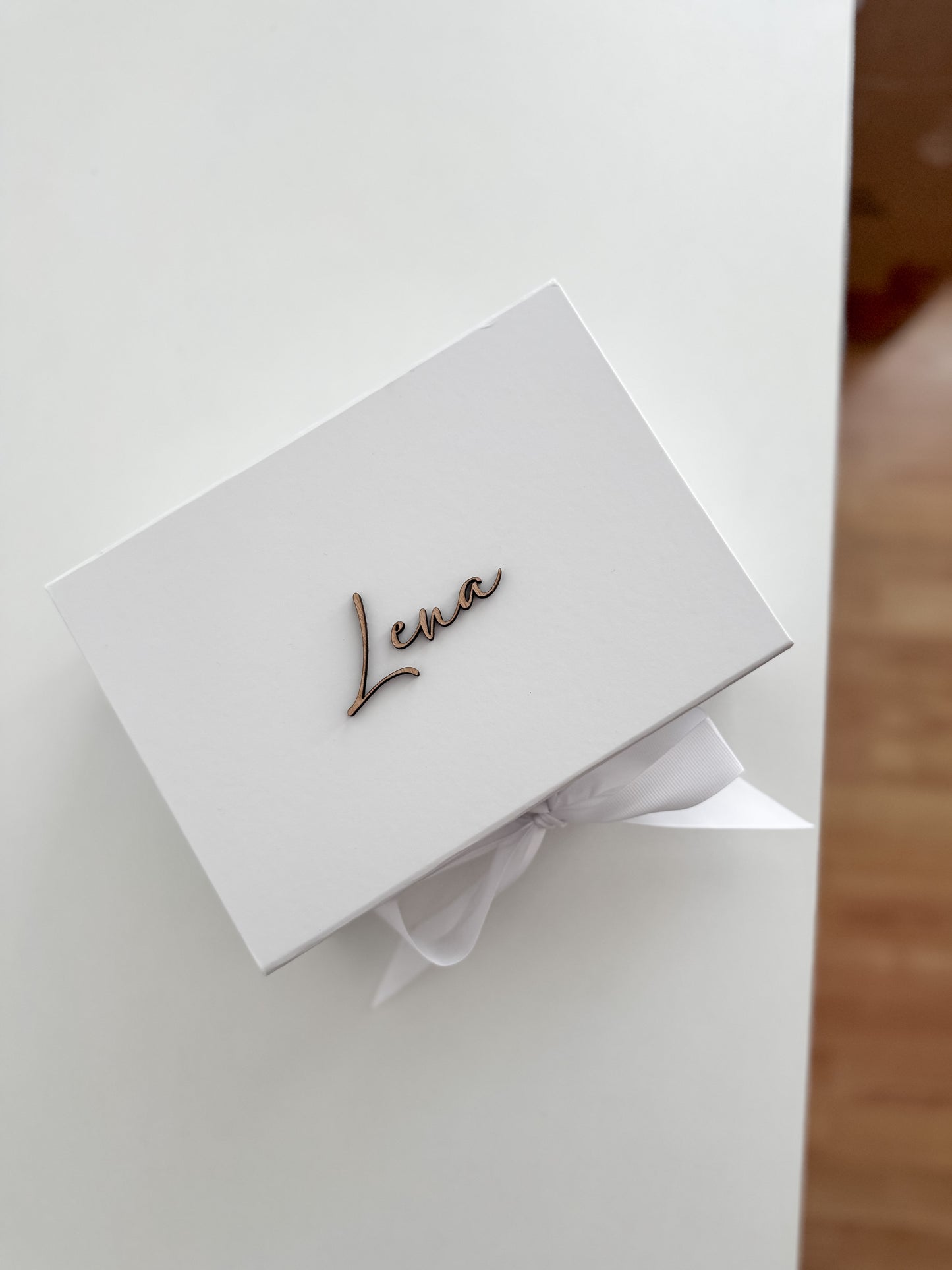 Personalizirana darilna škatla, da bo vsako darilo še lepše in bolj osebno