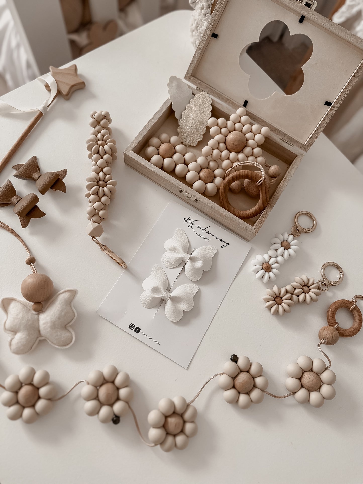 Obesek za ključe - Daisy