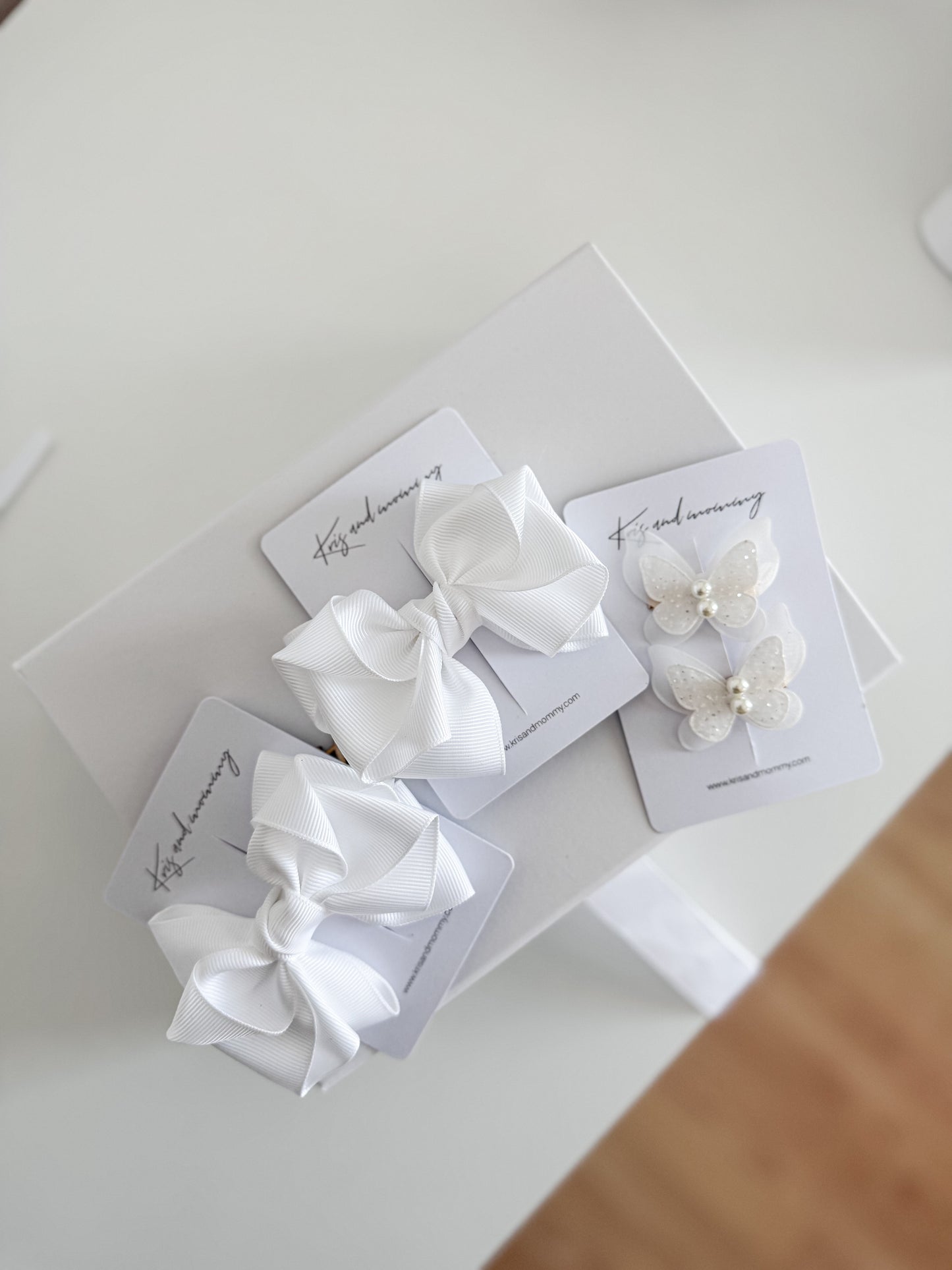 Ribbon - White love