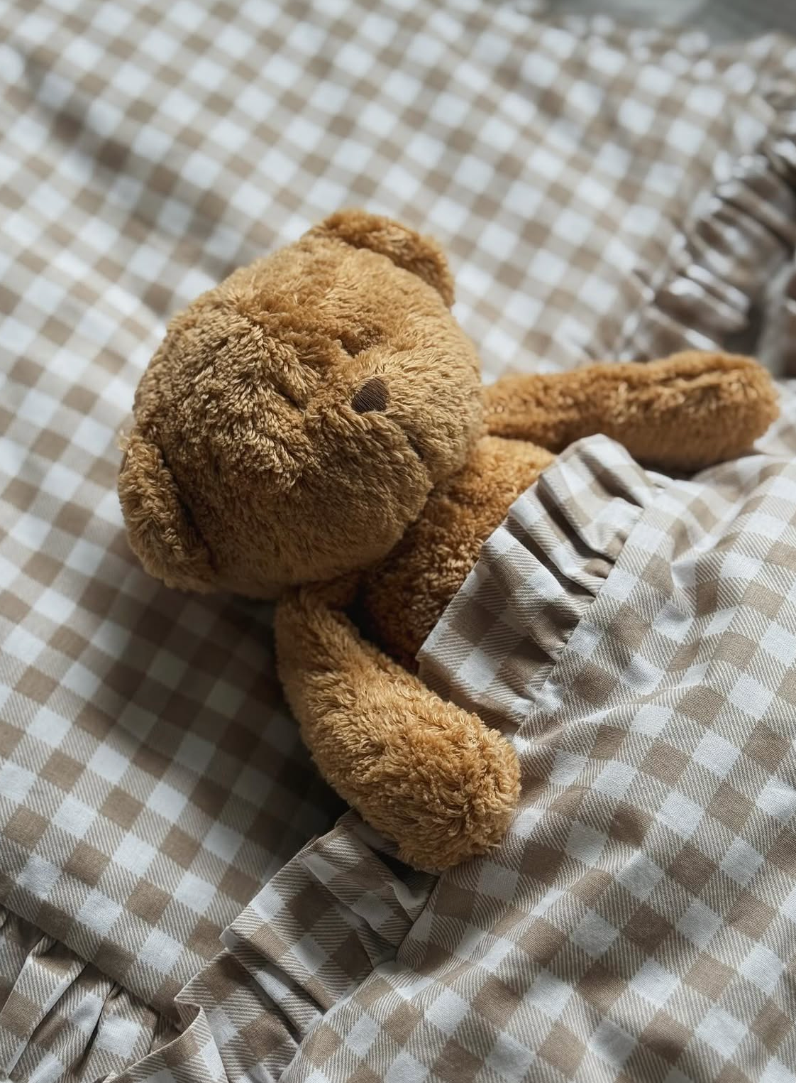 Moonie Medvedek 2.0 Organic Cappuccino - Plišasti medvedek z melodijo in nočno lučko