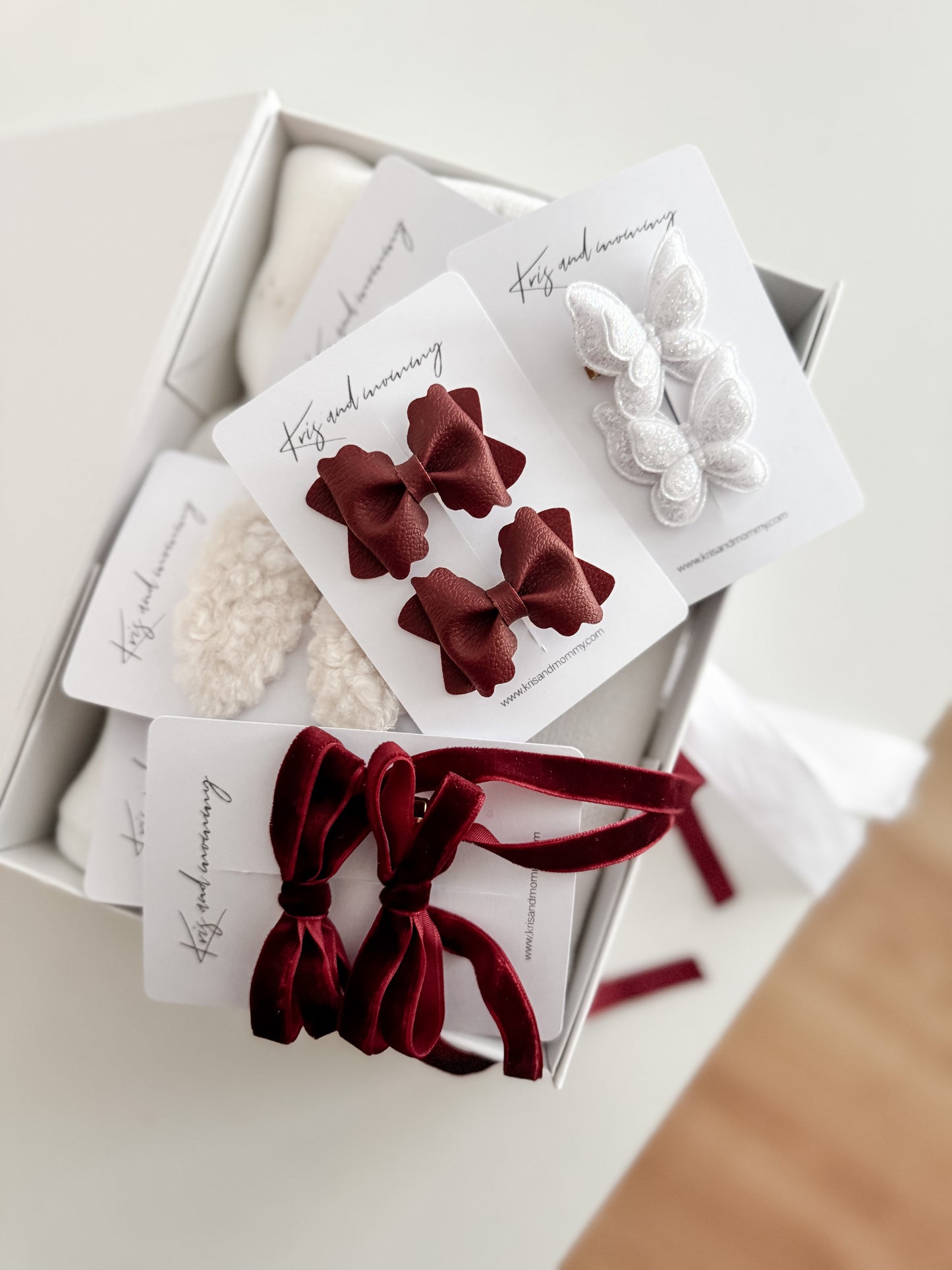 Storage box for hair ties, bows and headbands