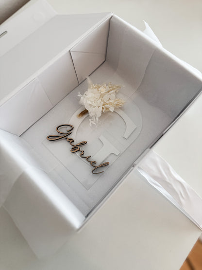 Oznanitvena kartica z imenom in suhim šopkom